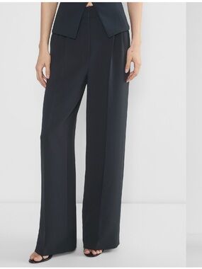 Aritzia The Effortless Pant™ Wider - Crepette™ size 4